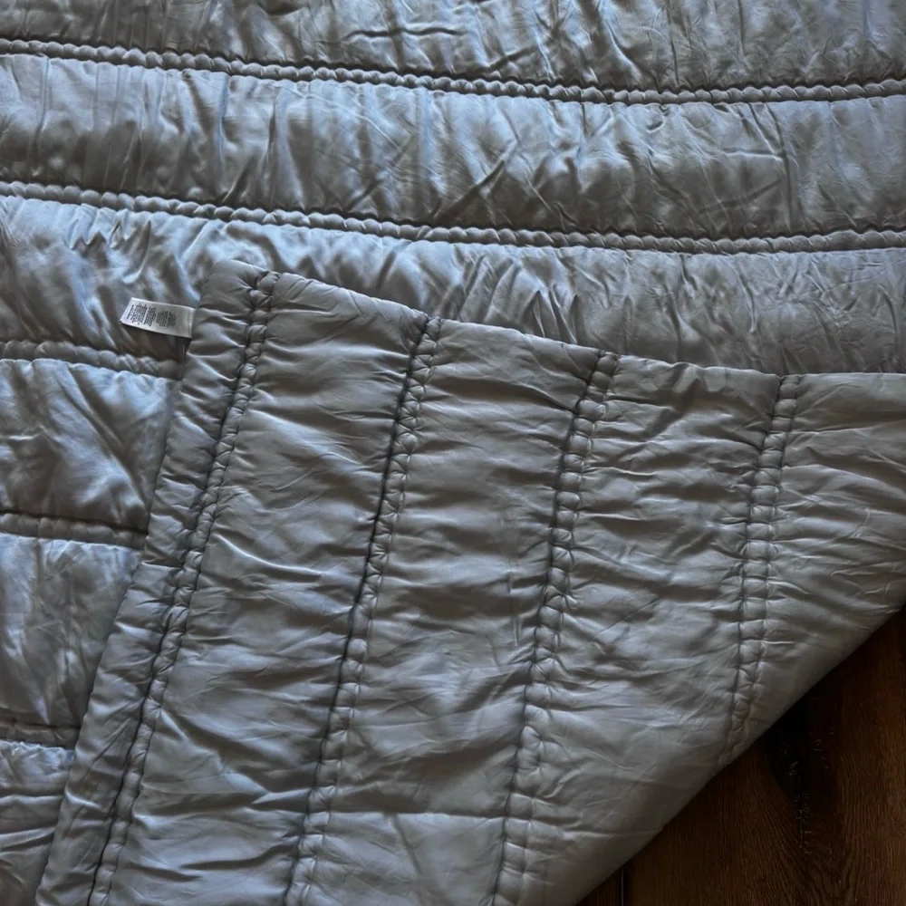 West Elm Grey Quilted Comforter Set full/queen
